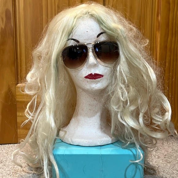 Vince Camuto Sunglasses - Picture 2 of 7